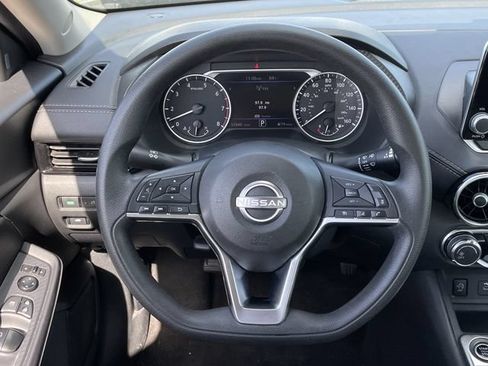 Used 2024 Nissan Sentra SV FWD image 12
