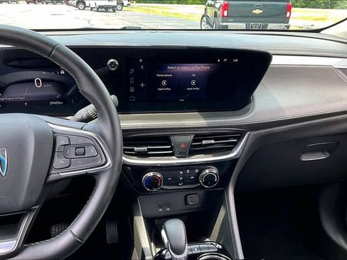 Used 2025 Buick Encore GX Sport Touring FWD image 9