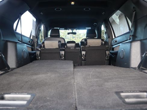 Used 2017 Ford Explorer XLT w/ Equipment Group 202A image 56