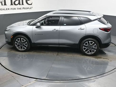 Used 2025 Chevrolet Blazer RS image 42