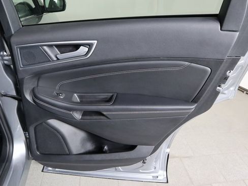 Used 2024 Ford Edge Titanium image 14