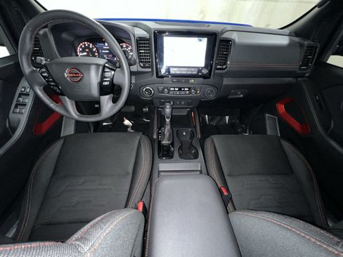 Used 2024 Nissan Frontier PRO-4X w/ Technology Package AWD/4WD image 32
