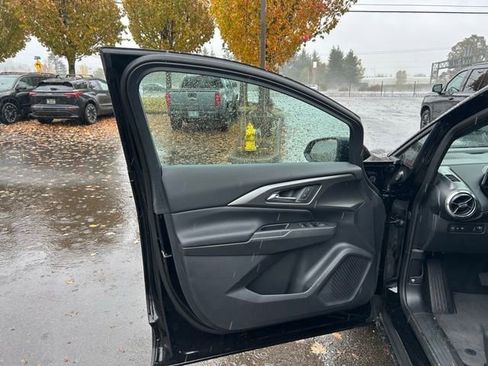 New 2026 Chevrolet Equinox EV LT image 17