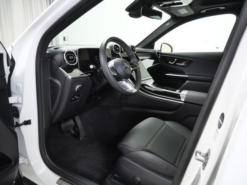 Certified 2026 Mercedes-Benz GLC 300 4MATIC image 14