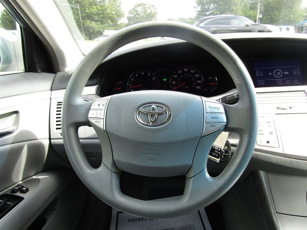 Used 2007 Toyota Avalon XL FWD image 25