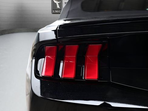 Used 2024 Ford Mustang Premium RWD image 17