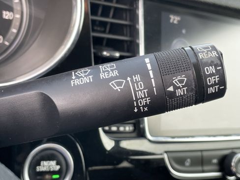 Used 2019 Buick Encore Sport Touring image 18