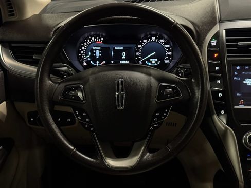 Used 2018 Lincoln MKC Premiere FWD image 30