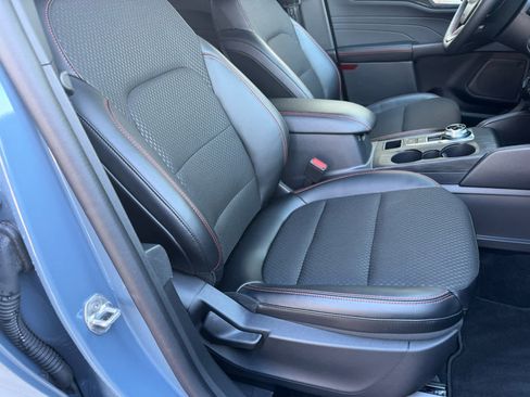 New 2025 Ford Escape ST-Line w/ Equipment Group 301A image 8