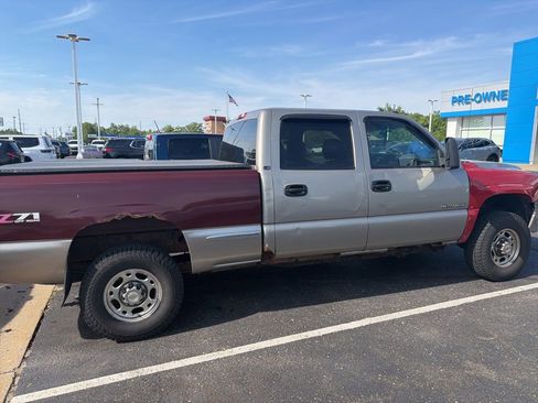 Used 2002 Chevrolet Silverado 2500 LS w/ Snow Plow Prep Pkg AWD/4WD image 11