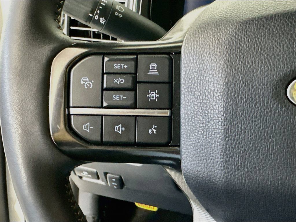 Used 2024 Ford F250 Platinum AWD/4WD image 26