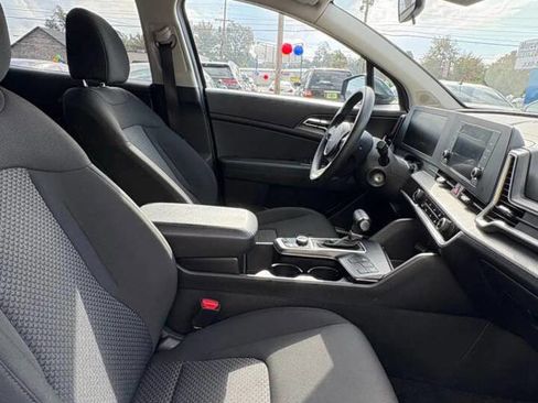 Used 2023 Kia Sportage LX AWD/4WD image 8