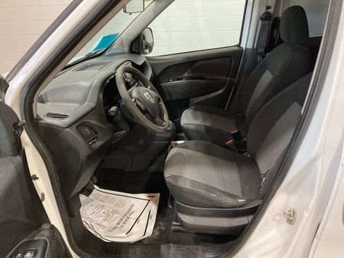 Used 2018 RAM ProMaster City Tradesman image 17