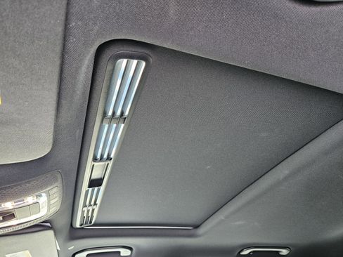 Certified 2025 Mercedes-Benz GLE 450 4MATIC image 31