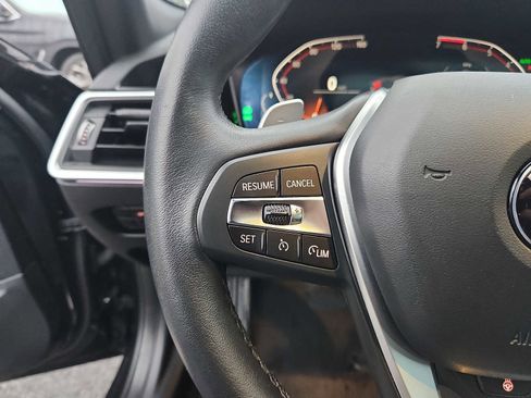 Used 2022 BMW 330i xDrive 330i xDrive w/ Premium Package image 20