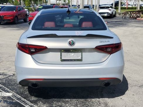 Used 2023 Alfa Romeo Giulia Sprint RWD image 6