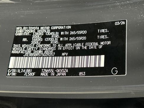 Certified 2026 Toyota 4Runner Platinum AWD/4WD image 32
