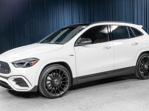 New 2025 Mercedes-Benz GLA 35 AMG 4MATIC image 1