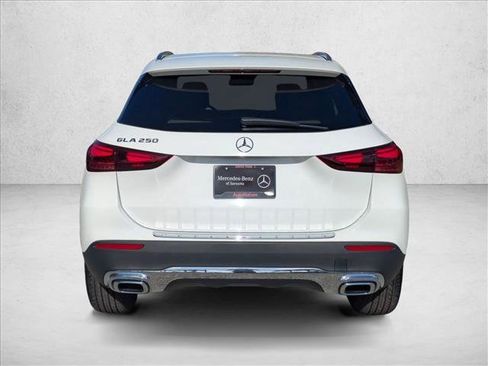 Used 2026 Mercedes-Benz GLA 250 image 8