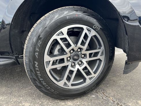 New 2026 Ford Expedition Max Active image 2