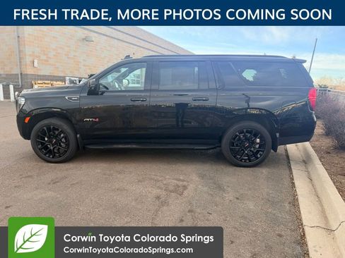 Used 2023 GMC Yukon XL AT4 w/ Technology Package image 5