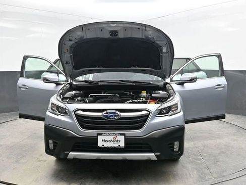Used 2021 Subaru Outback Limited image 37
