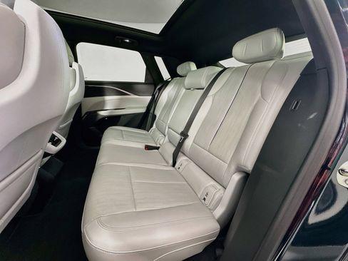 Used 2024 Cadillac Lyriq Luxury AWD/4WD image 25