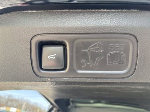 Used 2019 Ford Expedition Platinum image 4