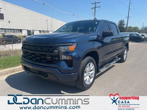 Used 2023 Chevrolet Silverado 1500 Custom image 1