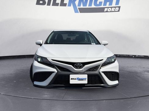 Used 2023 Toyota Camry SE w/ Convenience Package FWD image 8