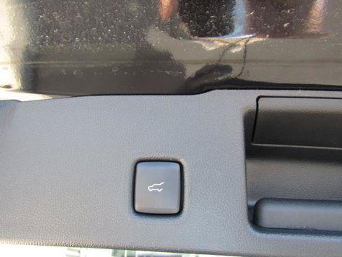 Used 2024 Ford Escape ST-Line w/ Tech Pack #1 AWD/4WD image 12