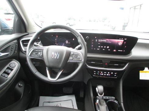 Used 2024 Buick Encore GX Avenir w/ Avenir Convenience Package FWD image 12