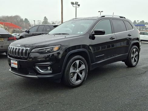 Used 2019 Jeep Cherokee Limited w/ Technology Group image 3
