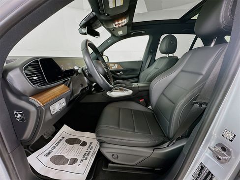 Used 2025 Mercedes-Benz GLE 350 4MATIC image 23