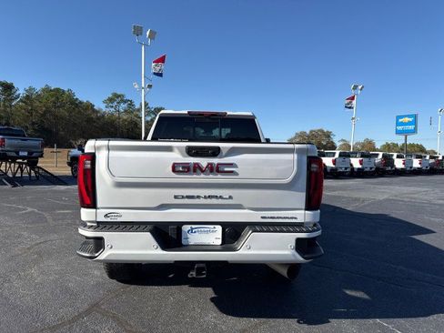 Used 2024 GMC Sierra 2500 Denali w/ Denali Reserve Package image 4