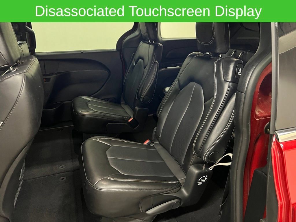 Used 2025 Chrysler Pacifica Select FWD image 34