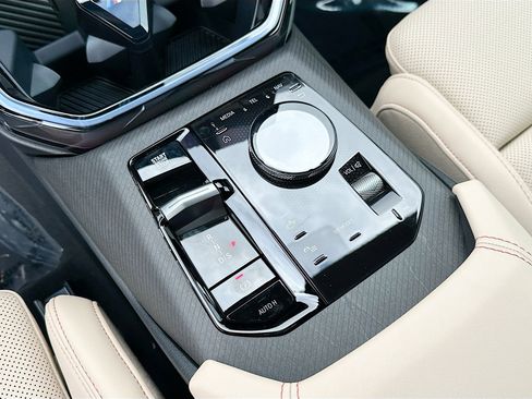 New 2025 BMW X3 xDrive30i w/ M Sport Package image 16
