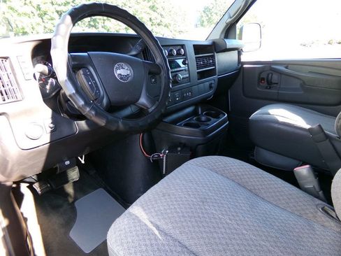 Used 2013 Chevrolet Express 3500 LT w/ LT Preferred Equipment Group image 10