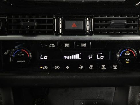 Certified 2024 Nissan Pathfinder SV FWD image 22