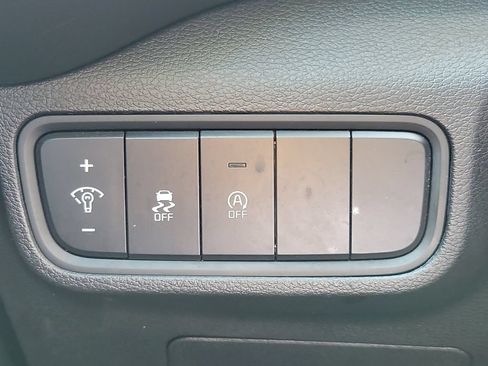 Used 2023 Kia Soul LX w/ Option Group 015 FWD image 23