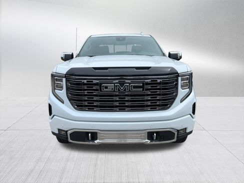 Used 2026 GMC Sierra 1500 Denali Ultimate AWD/4WD image 2