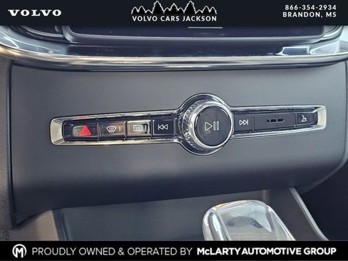 New 2026 Volvo XC90 B5 Plus w/ Protection Package Premier image 20