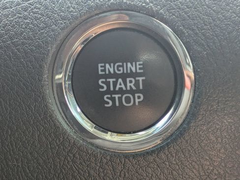Used 2021 Toyota 4Runner Limited AWD/4WD image 29
