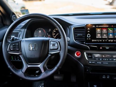 Used 2024 Honda Ridgeline TrailSport image 6