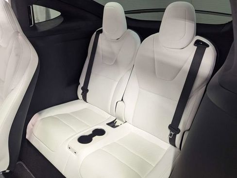 Used 2022 Tesla Model X Plaid image 9