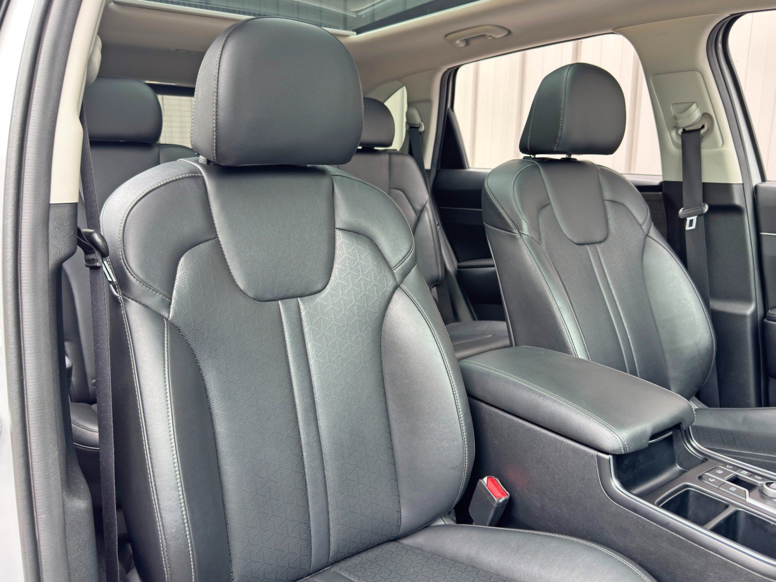 Used 2022 Kia Sorento EX w/ Panoramic Sunroof Package FWD image 35