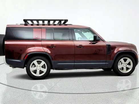 Used 2023 Land Rover Defender 130 SE AWD/4WD image 4