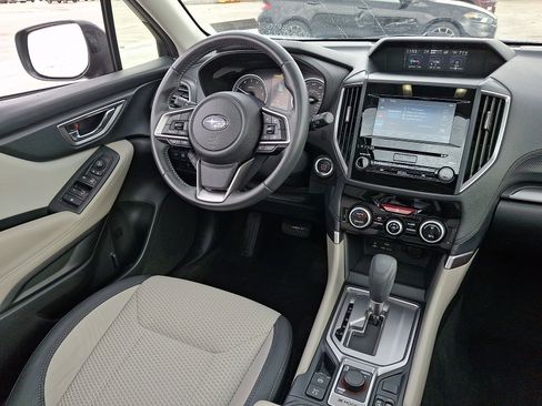 Used 2023 Subaru Forester Premium image 14
