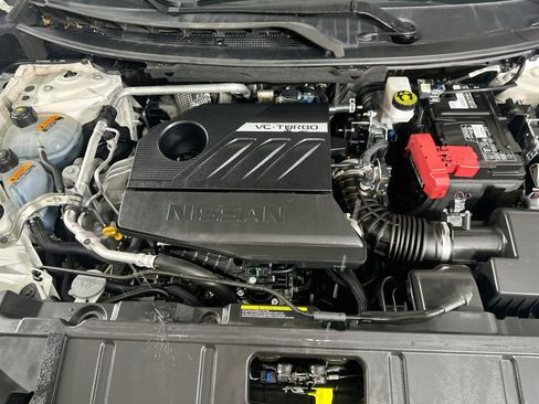 Used 2025 Nissan Rogue SV AWD/4WD image 32