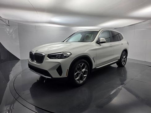 Certified 2024 BMW X3 sDrive30i w/ Premium Package RWD image 8